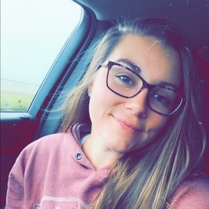 Meet your Posher, Nikita